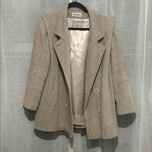 Chic Beige Women's Blazer by Lizwear